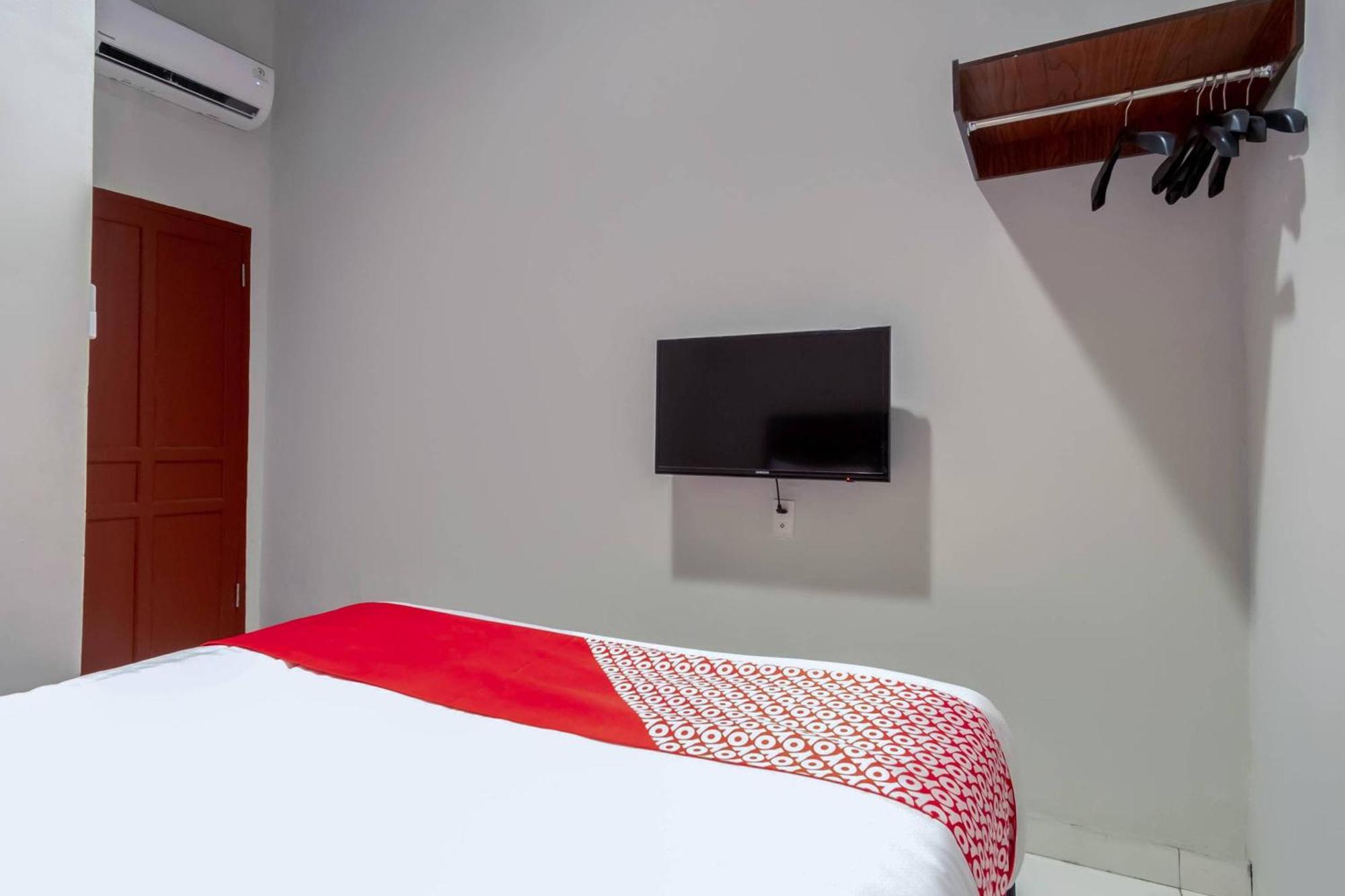 Super Oyo 2345 Homestay Jaya Medan Exteriör bild